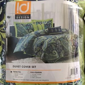 Never opened duvet cover set